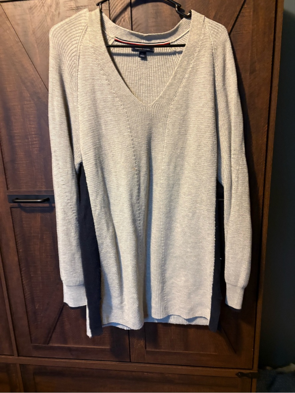 Tommy Hilfiger Light Gray V-Neck Pullover Sweater